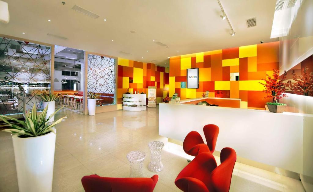Hotel Zuri Express Lippo 3*
