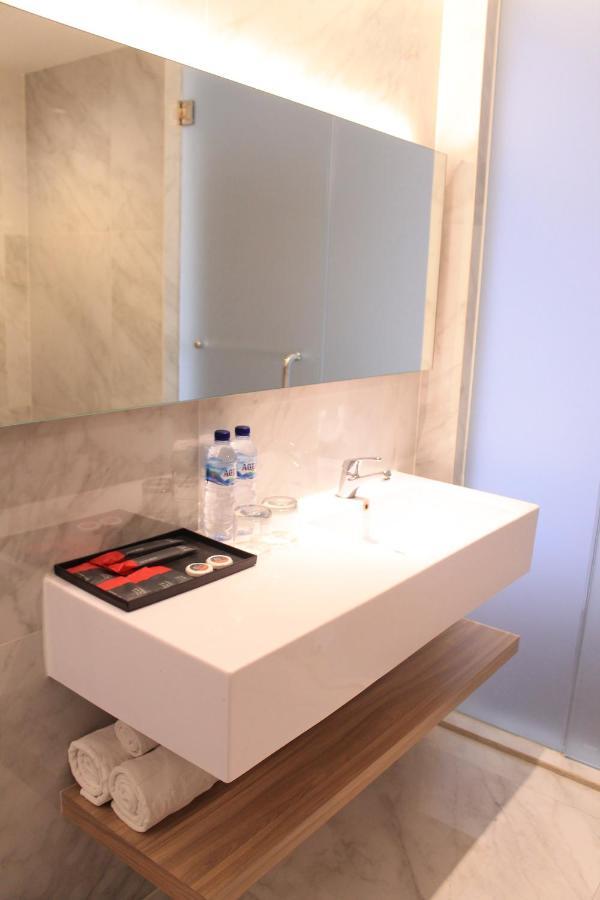 Hotel Zuri Express Lippo